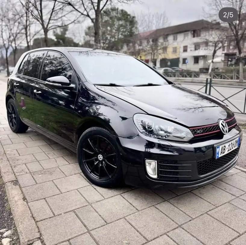 Rent a car in Tirana