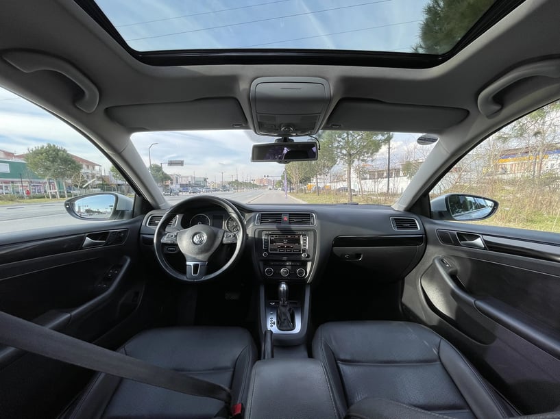 Wynajmij samochód w Tirana