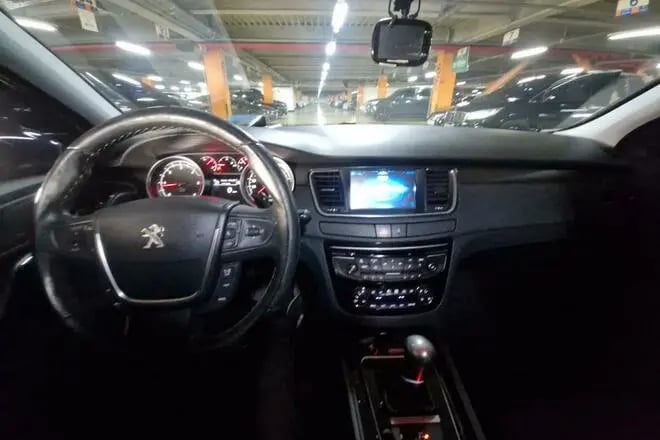 Noleggia un'auto a Tirana