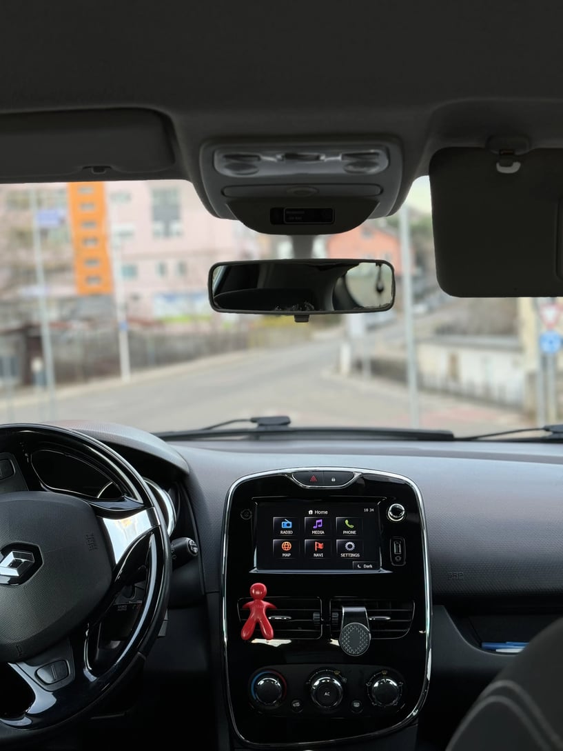 Noleggia un'auto a Sarandë