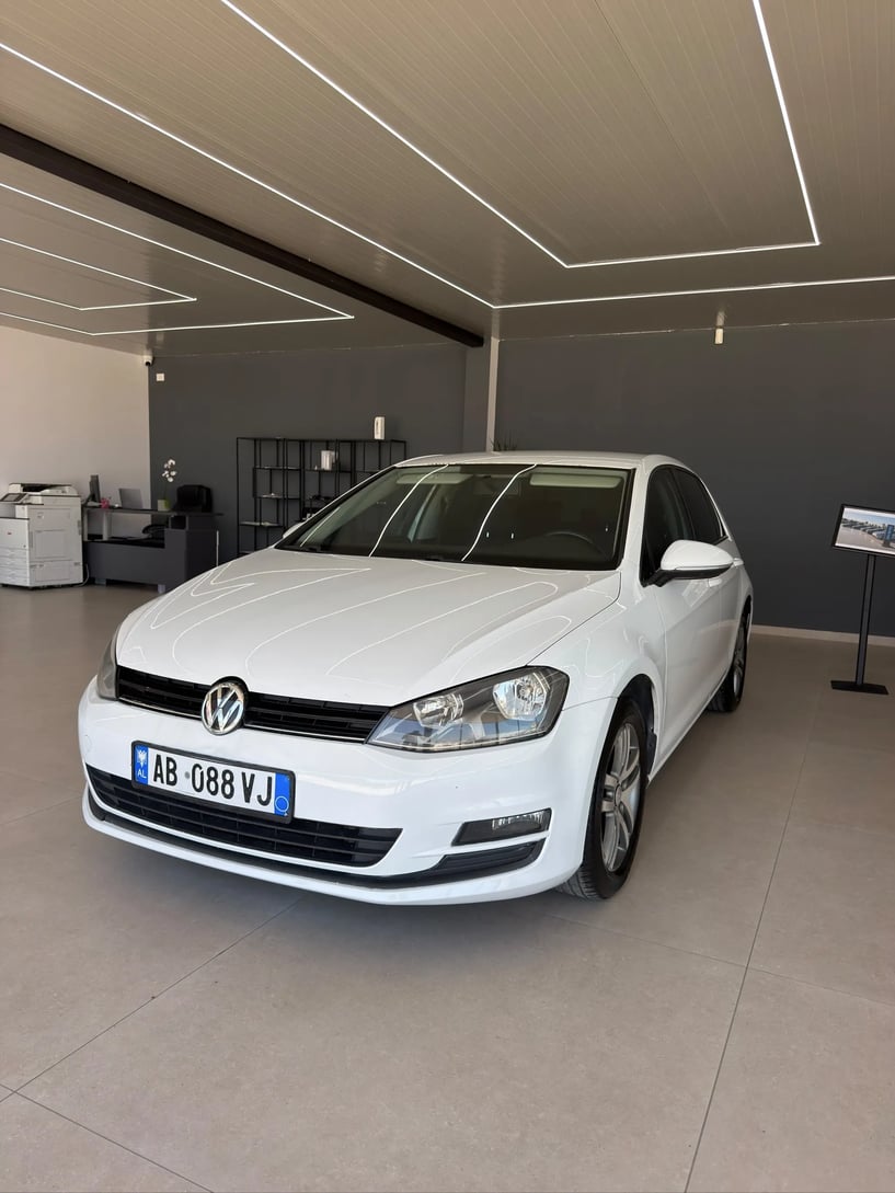 Rent a car in Tirana