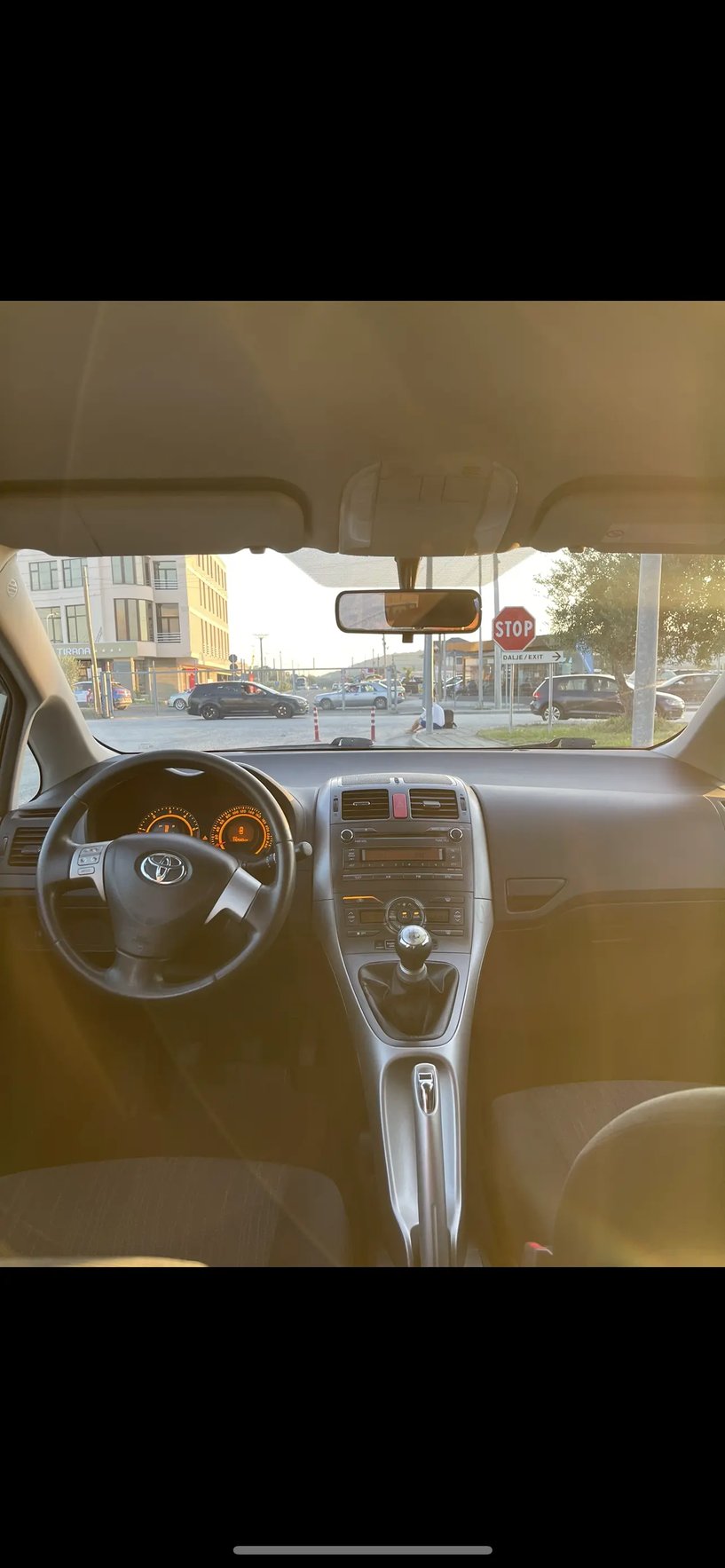 Wynajmij samochód w Tirana