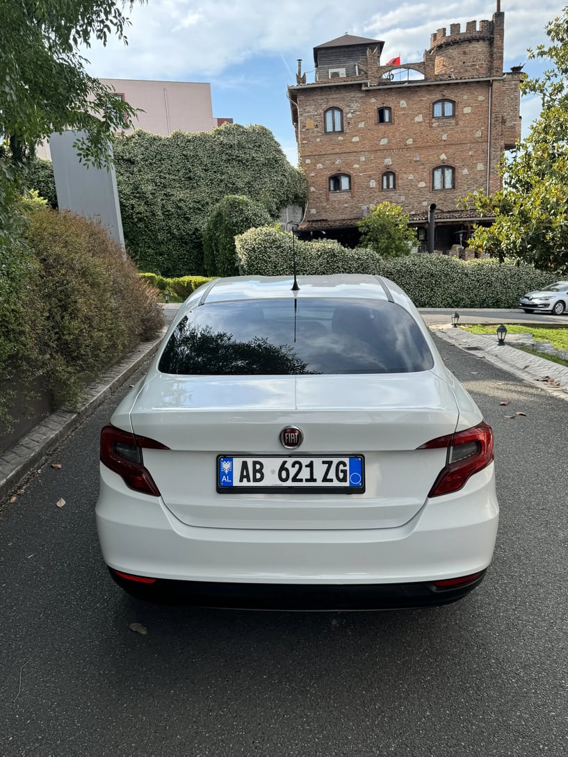 Rent a car in Tirana