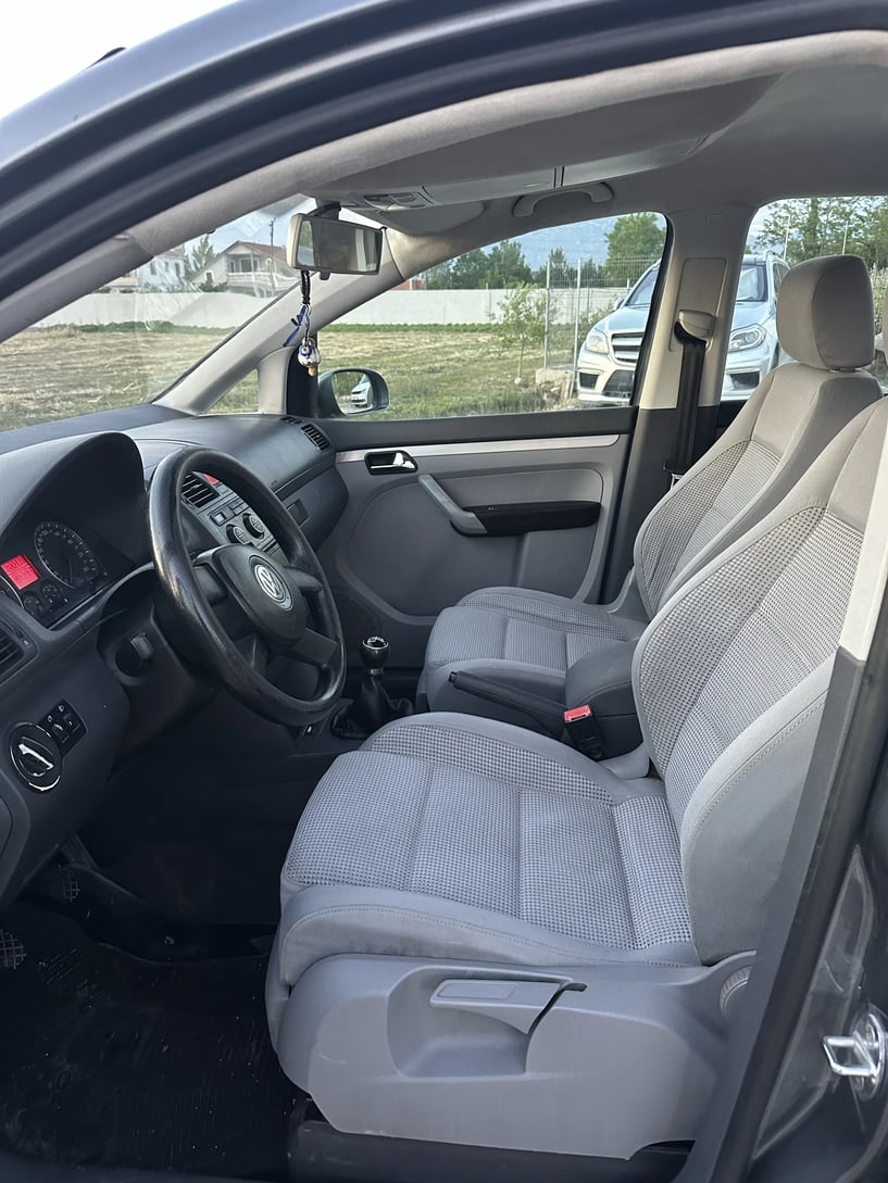 Rent a car in Tirana