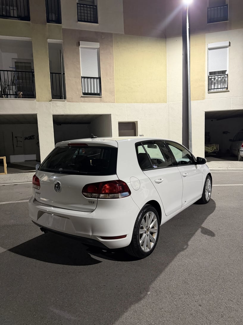 Rent a car in Tirana
