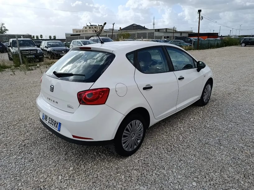 Rent a car in Tirana