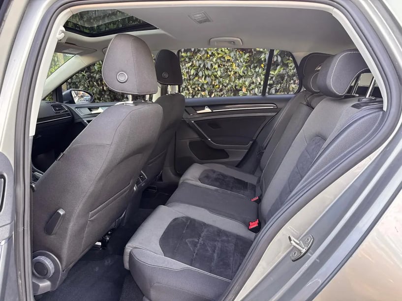 Rent a car in Tirana