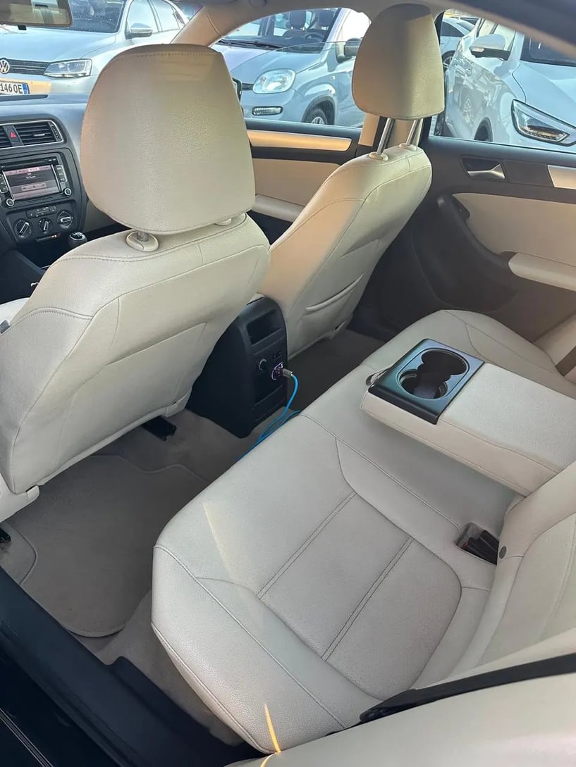 Wynajmij samochód w Tirana