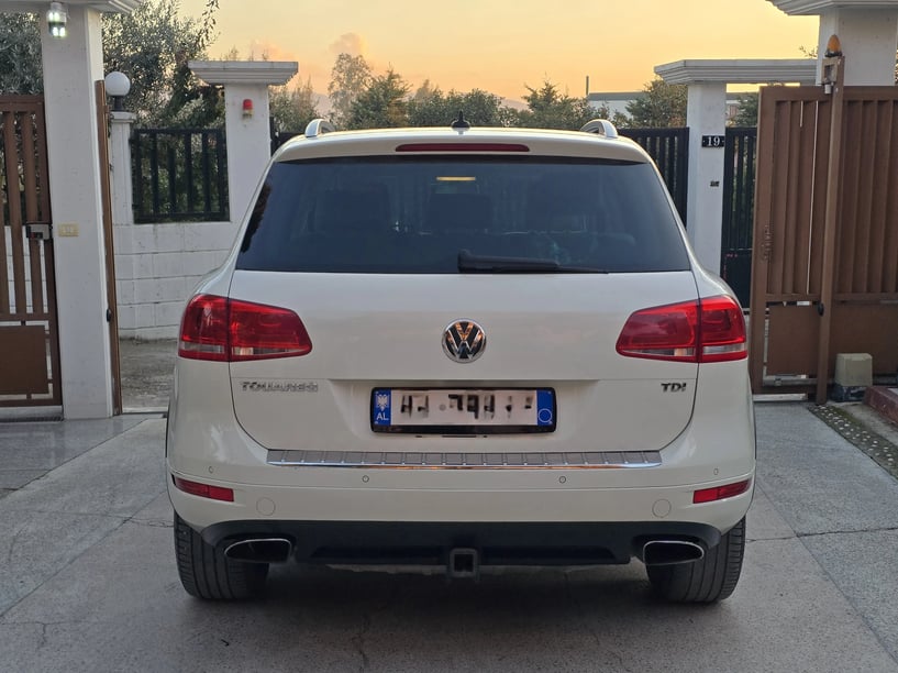 Rent a car in Tirana