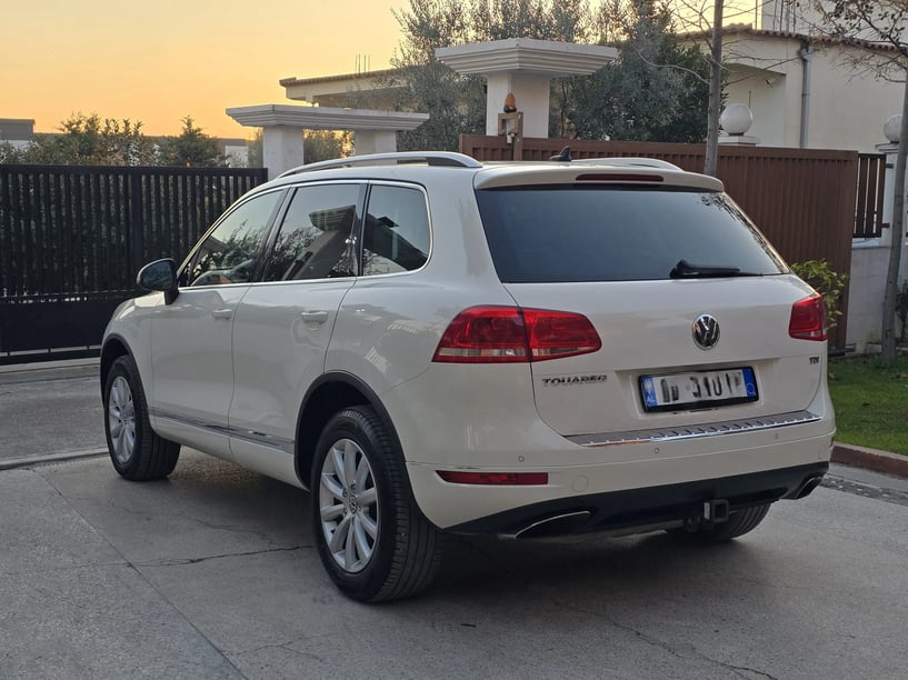 Rent a car in Tirana