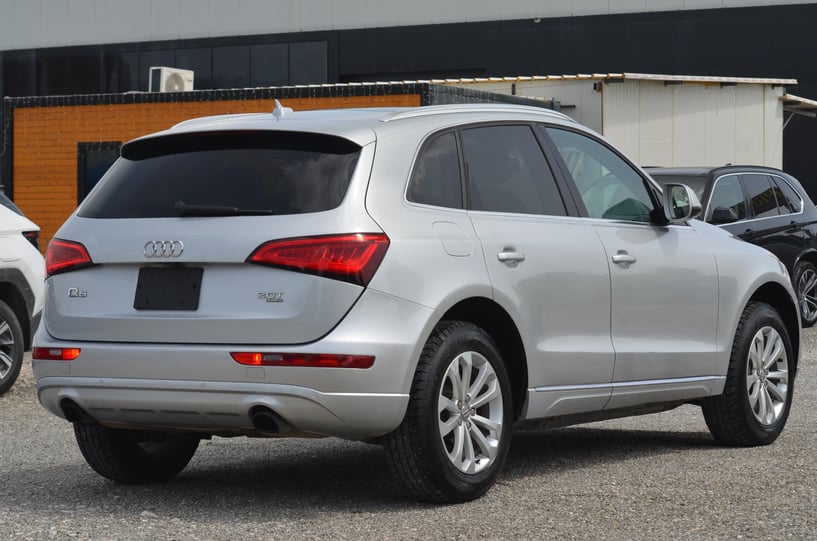 Louer une voiture à Tirana