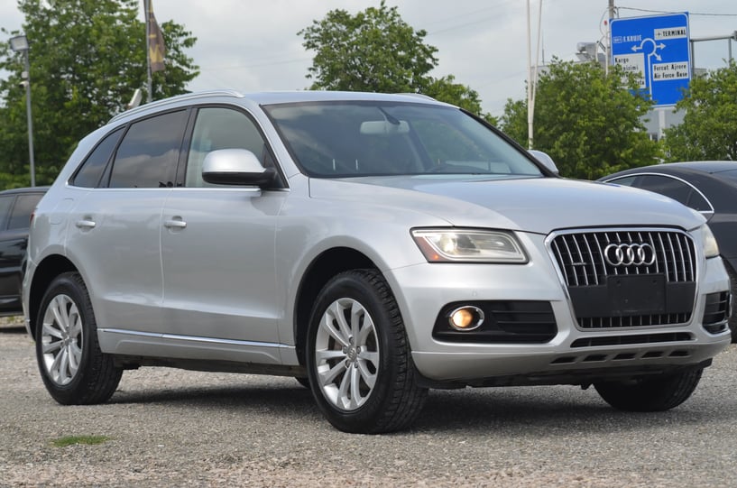 Louer une voiture à Tirana