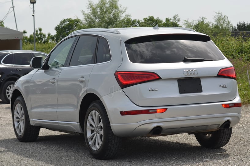 Louer une voiture à Tirana