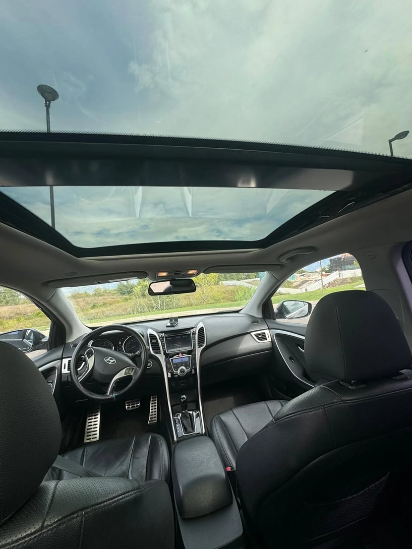 Wynajmij samochód w Tirana