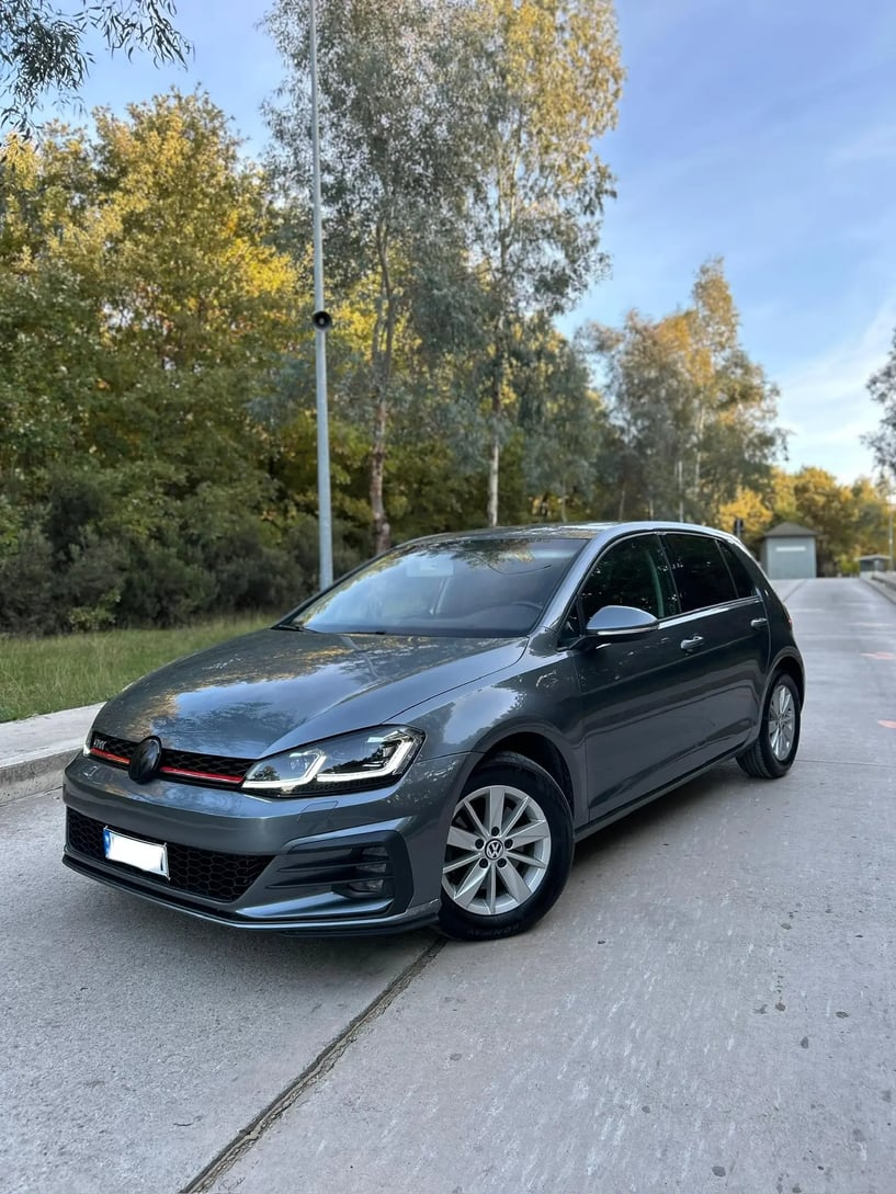Rent a car in Tirana