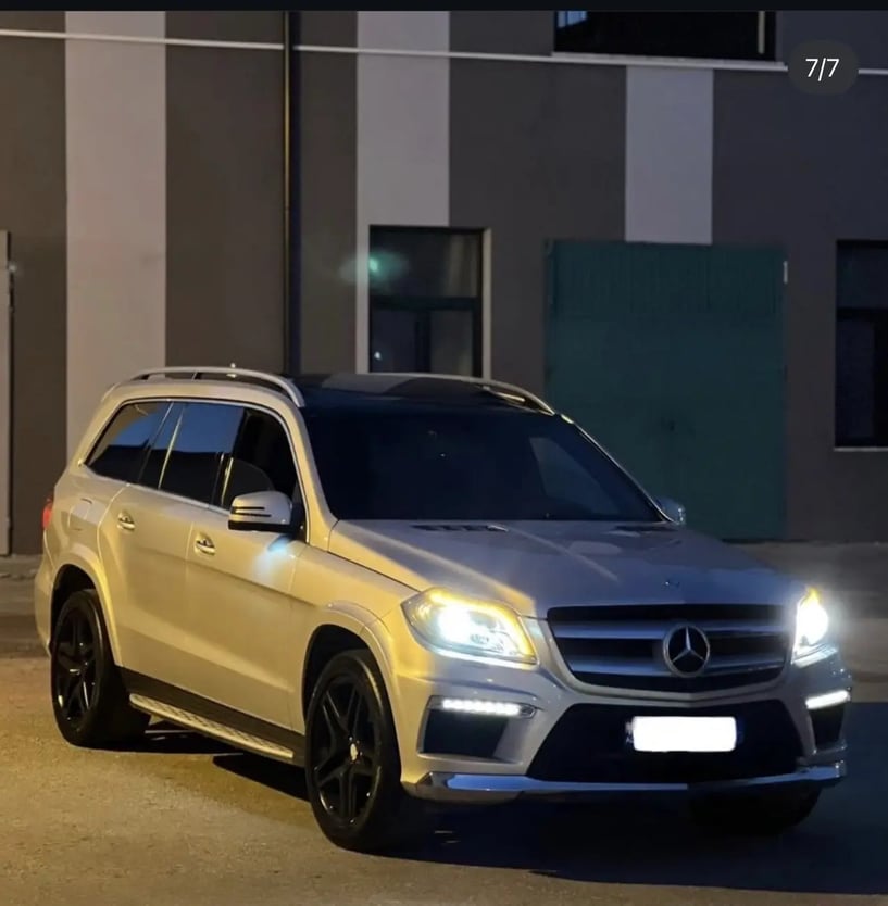 Rent a car in Tirana