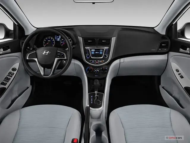 Noleggia un'auto a Tirana