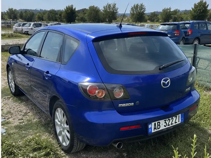 Wynajmij samochód w Tirana