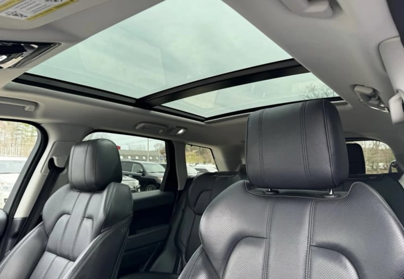 Noleggia un'auto a Tirana