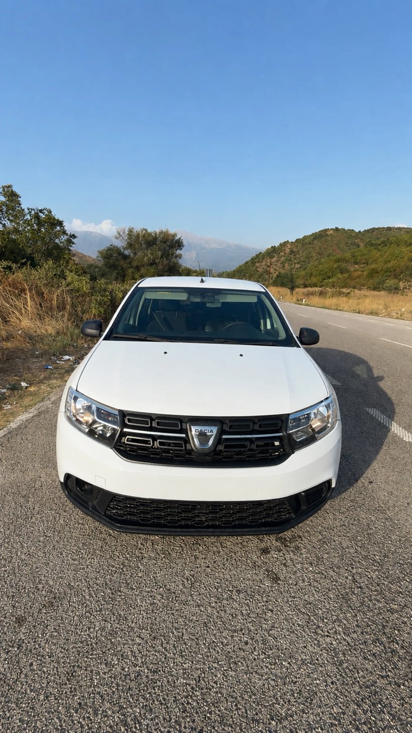 Noleggia un'auto a Sarandë