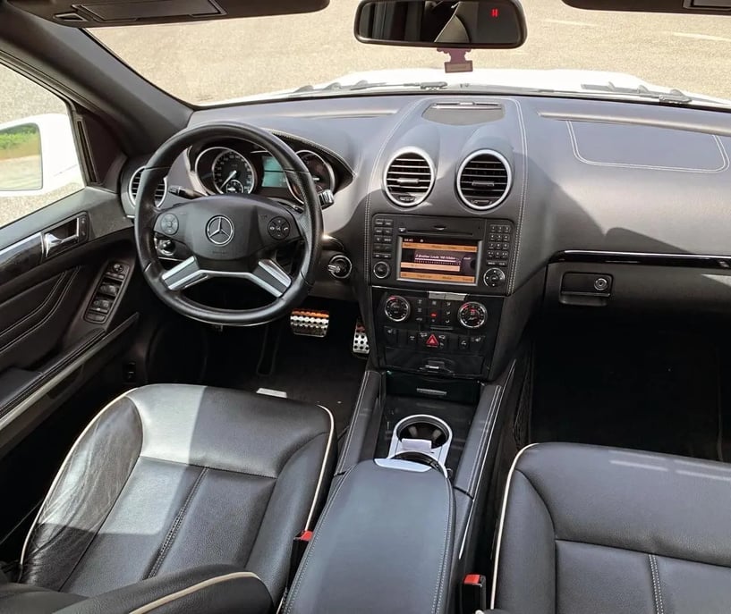 Wynajmij samochód w Tirana