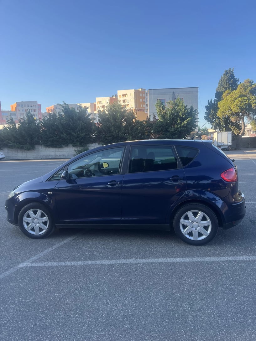 Rent a car in Tirana