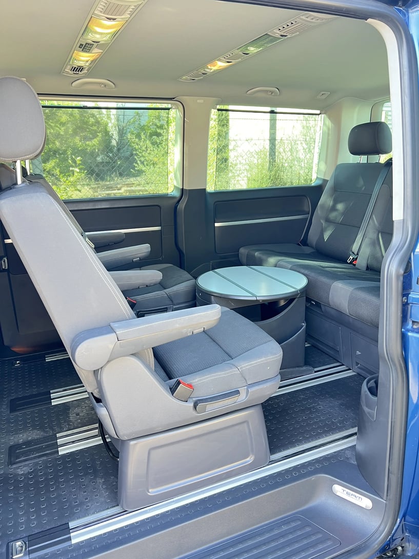 Alquila un coche en Tirana