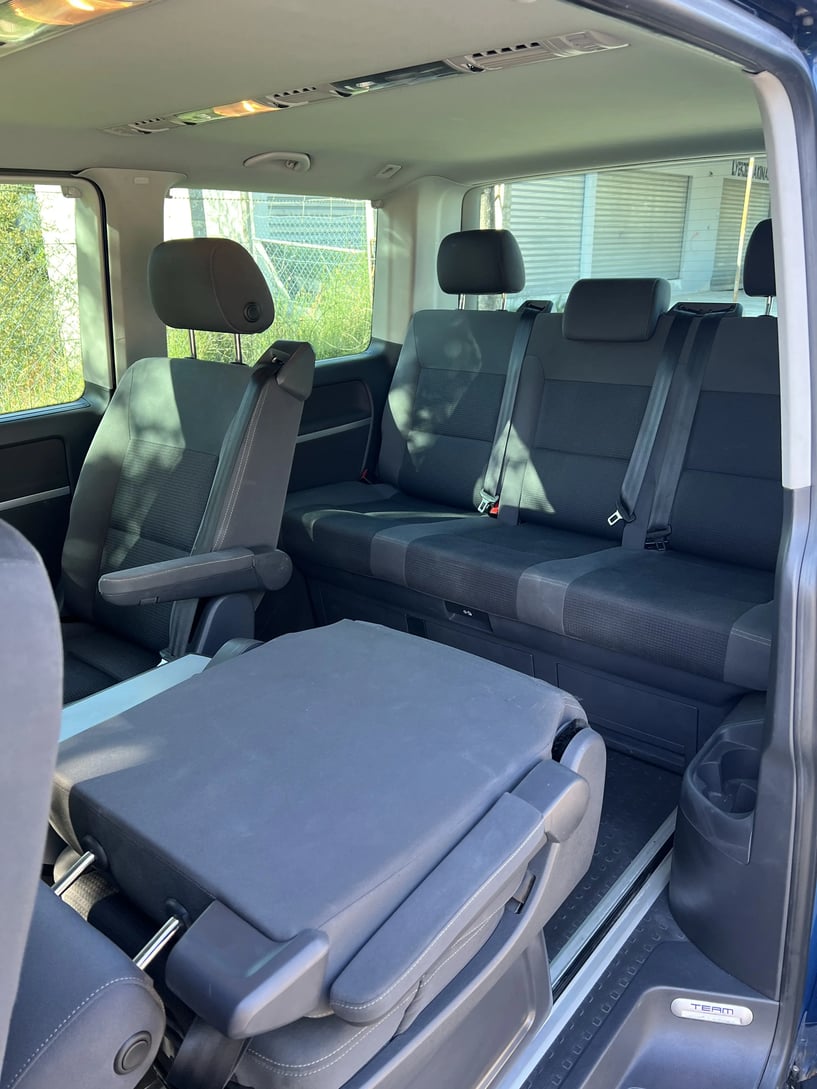 Alquila un coche en Tirana