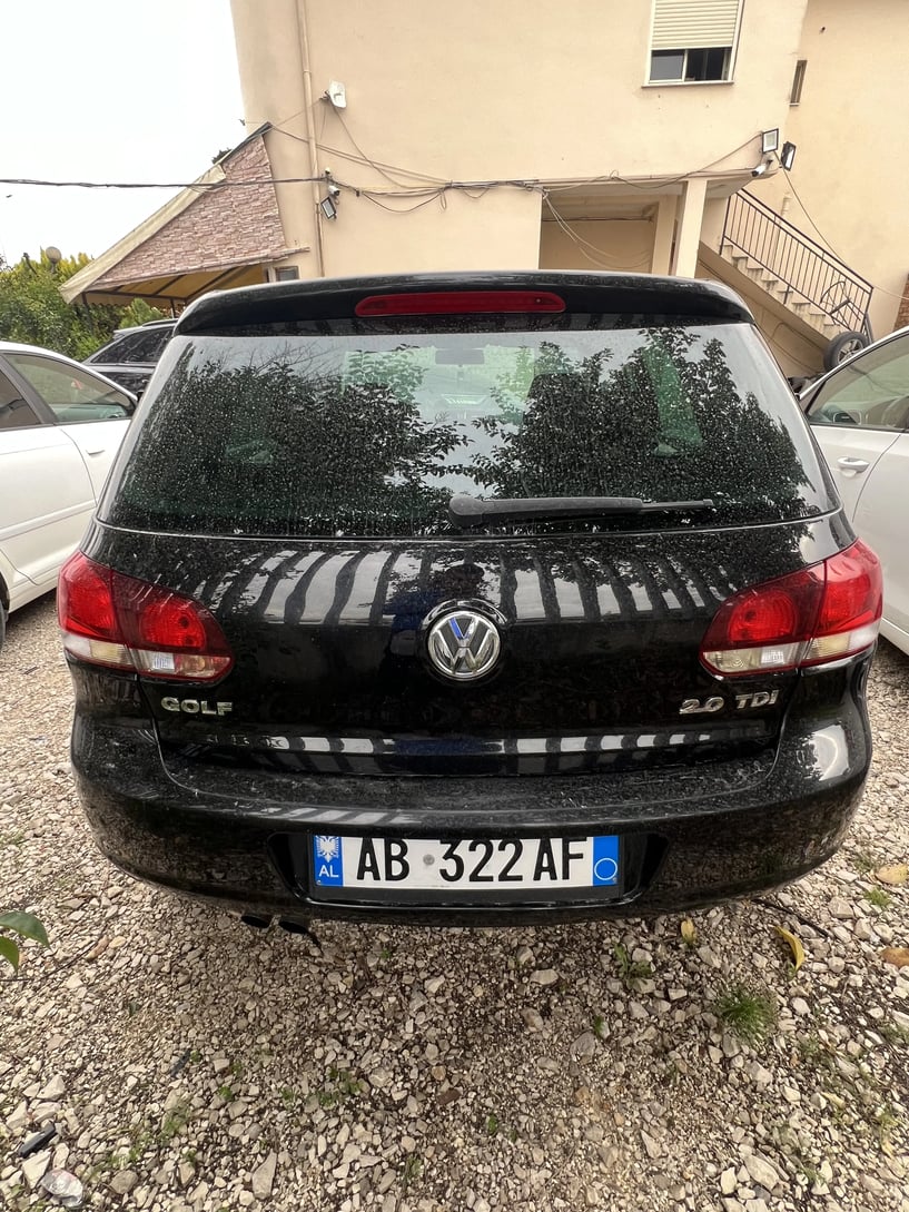 Wynajmij samochód w Tirana