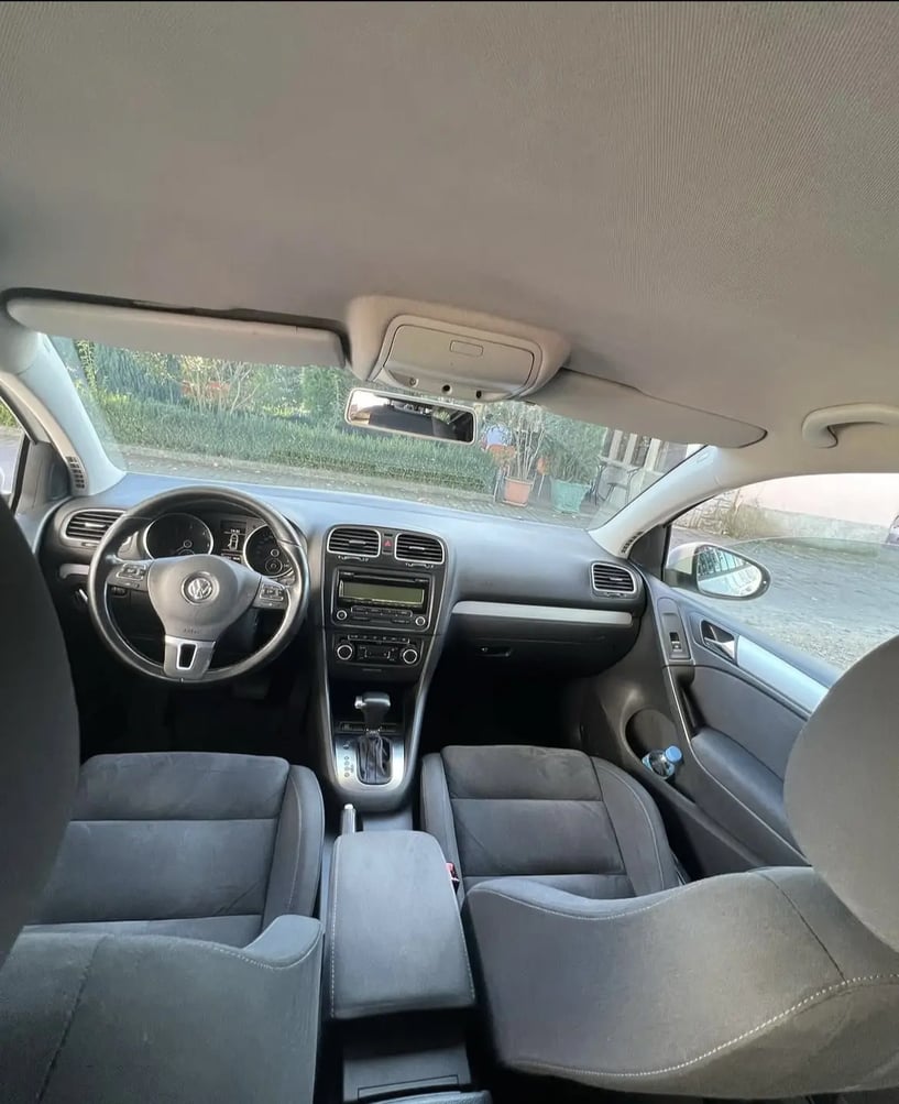 Wynajmij samochód w Tirana