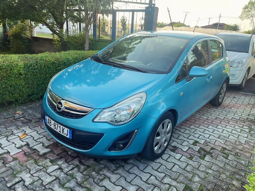 Rent a car in Tirana