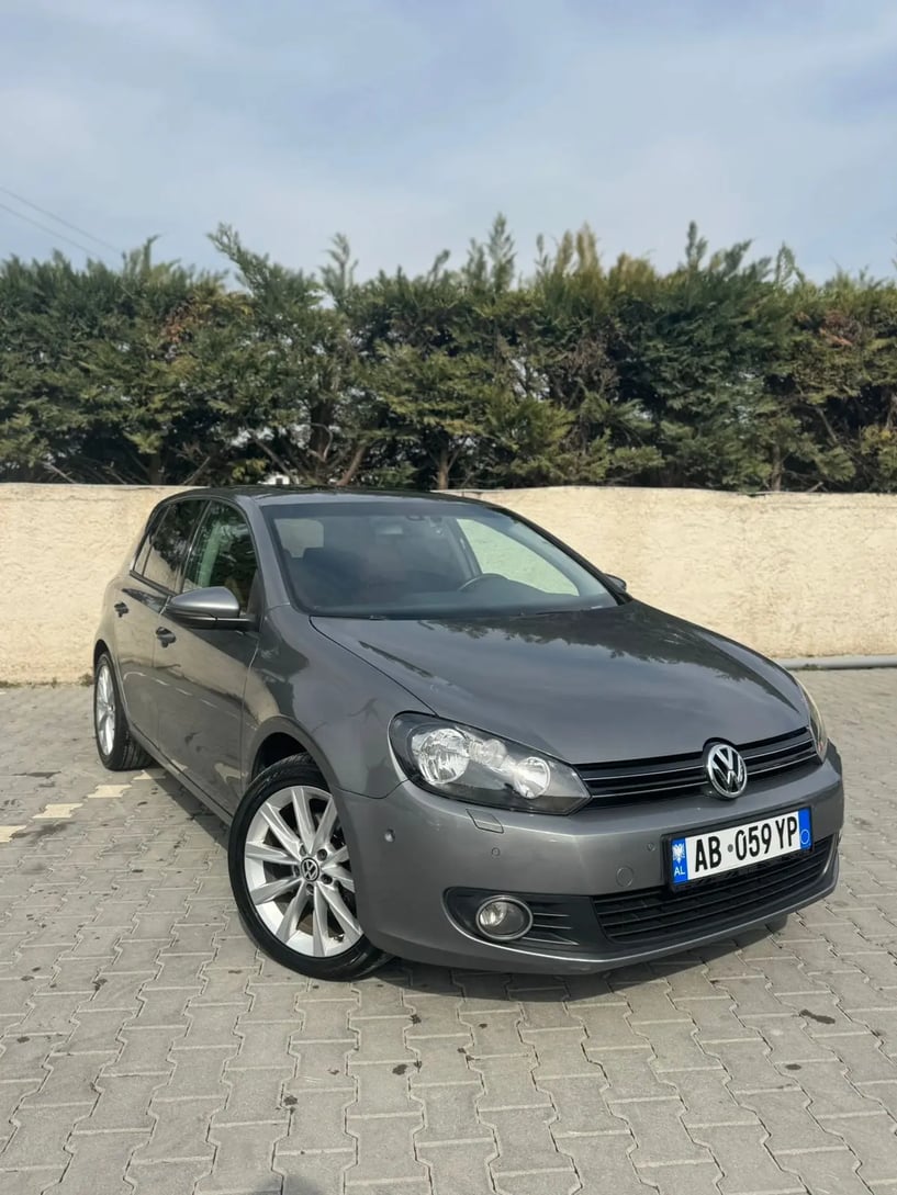 Rent a car in Tirana