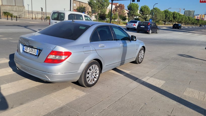 Rent a car in Tirana