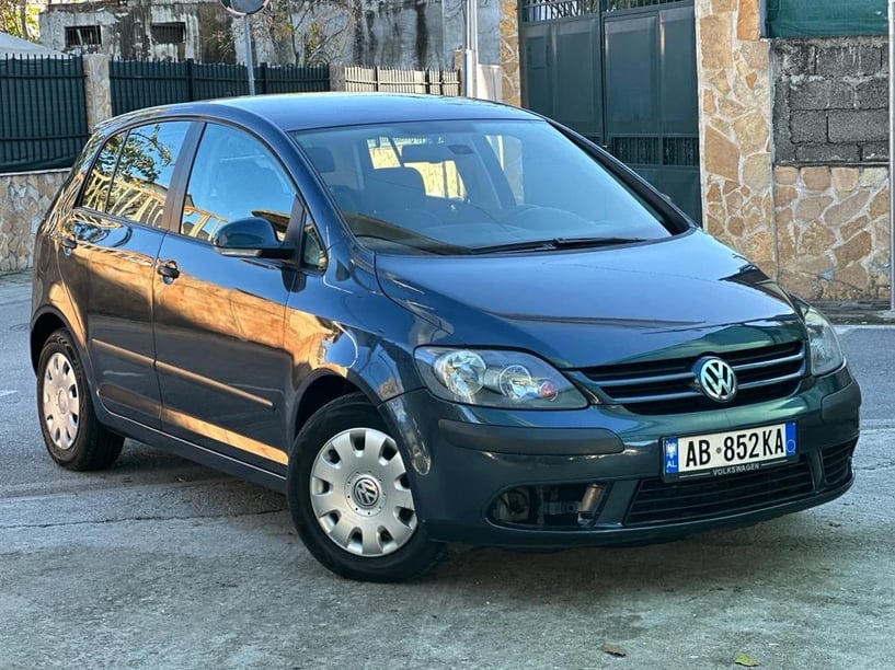 Wynajmij samochód w Tirana
