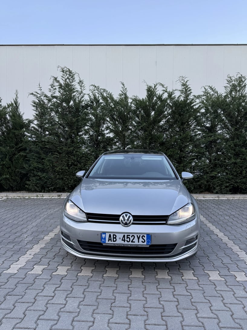 Rent a car in Tirana
