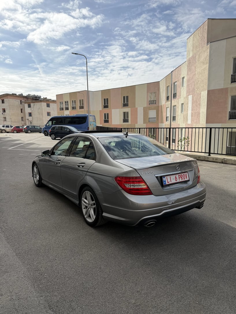 Rent a car in Tirana