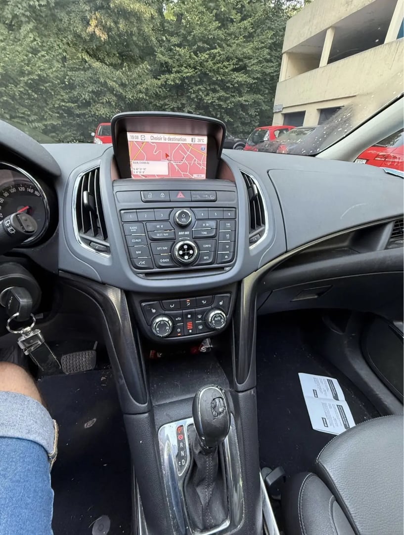 Rent a car in Tirana