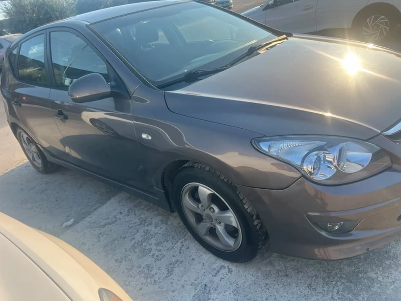 Rent a car in Tirana