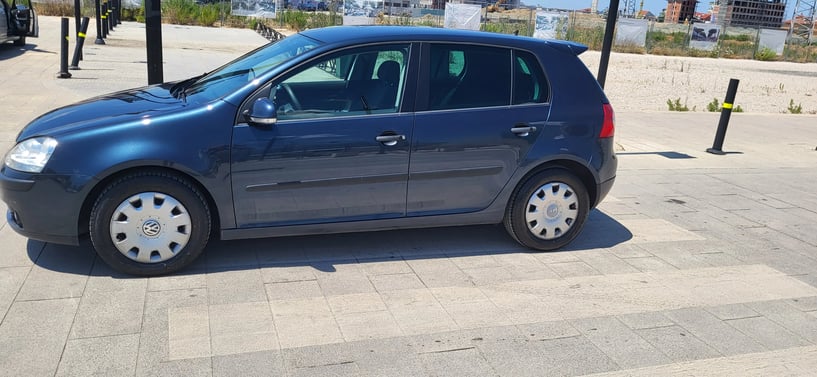 Rent a car in Tirana