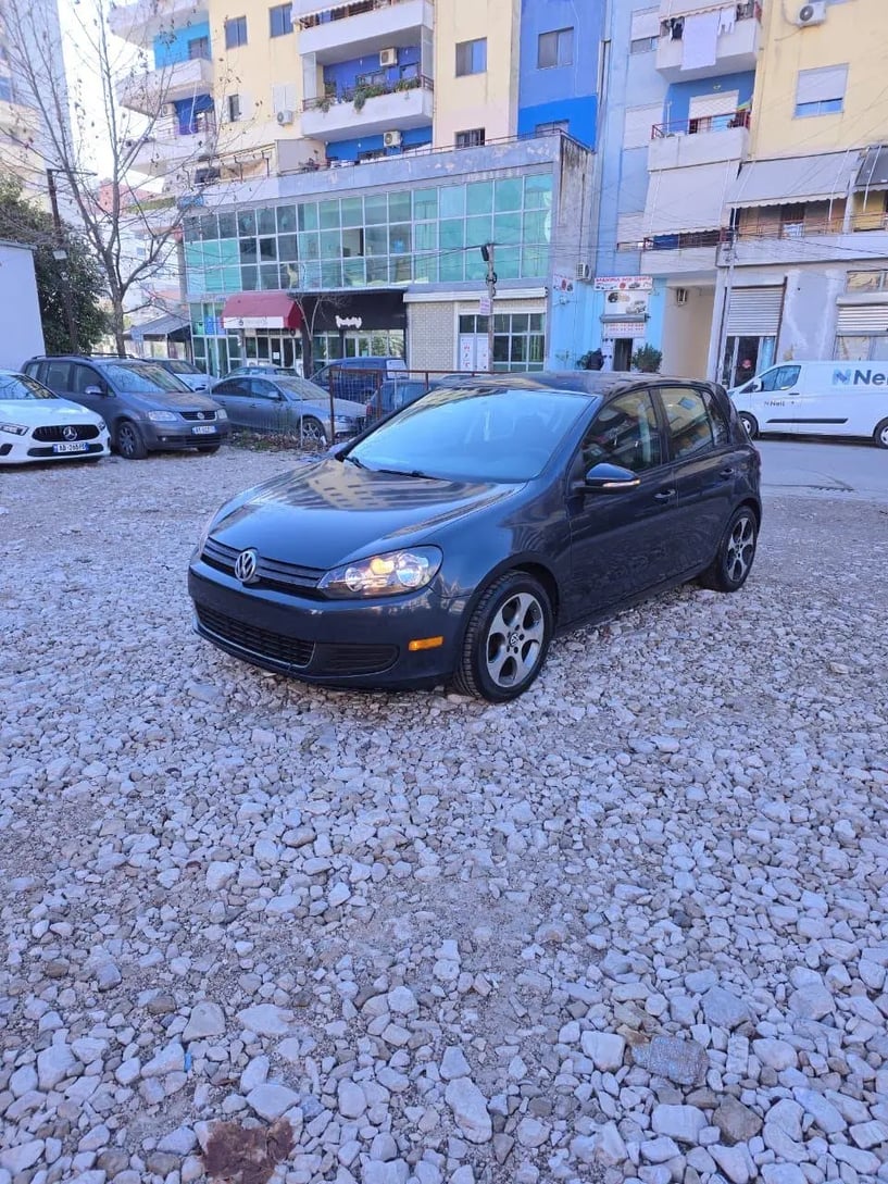 Louer une voiture à Tirana