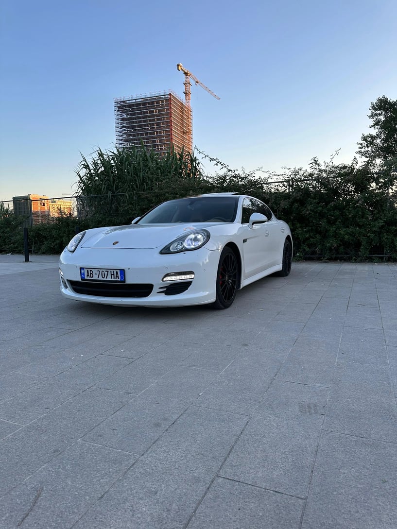 Auto mieten in Tirana
