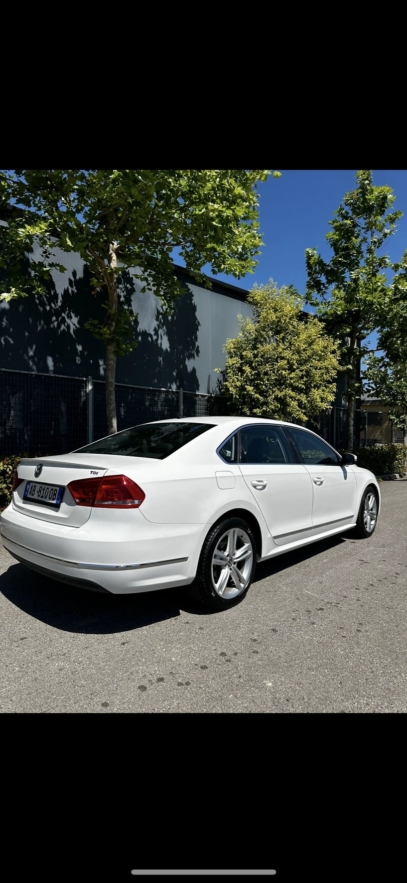 Alquila un coche en Tirana