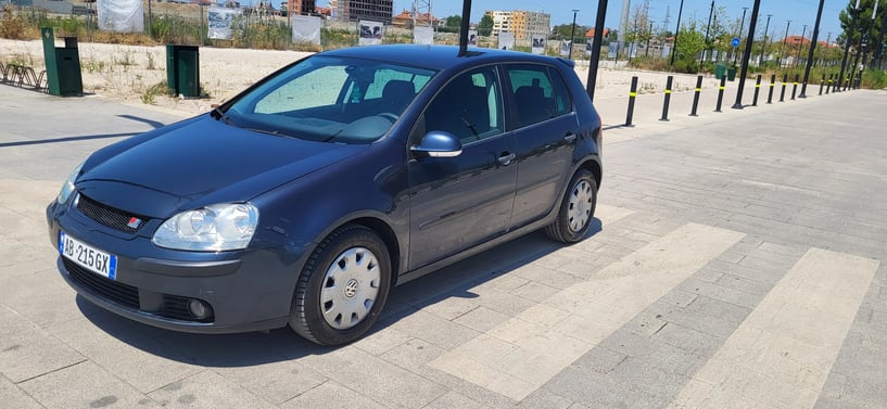 Rent a car in Tirana