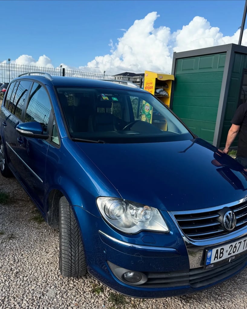 Wynajmij samochód w Tirana