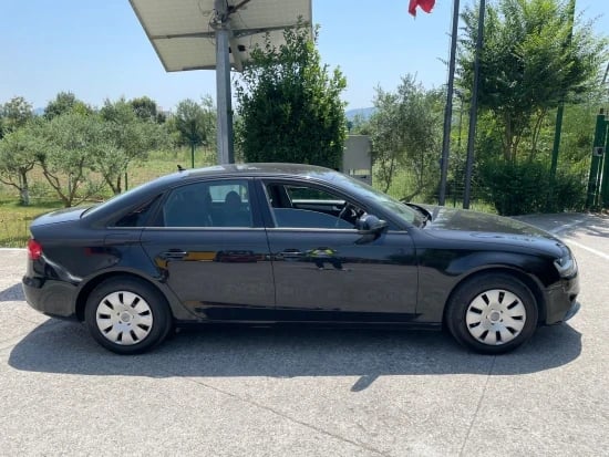 Louer une voiture à Tirana