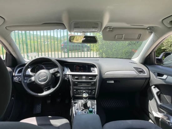 Louer une voiture à Tirana