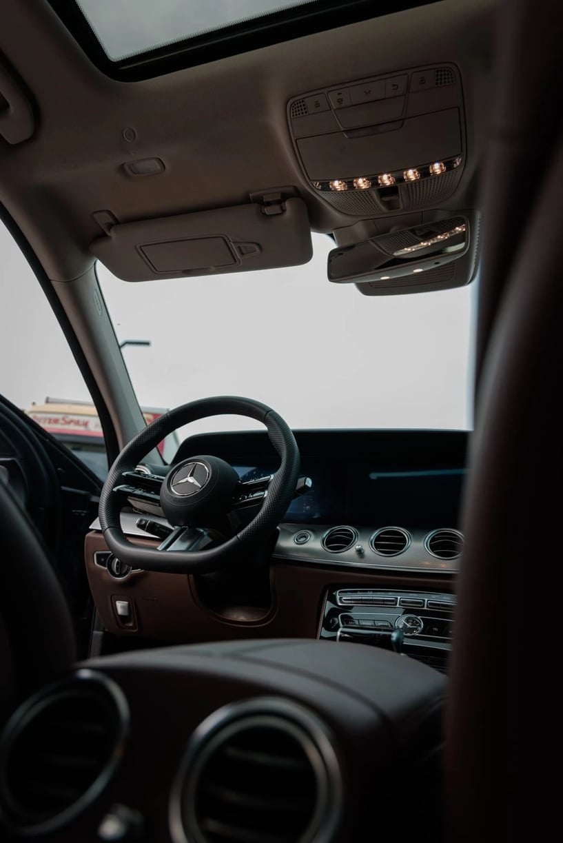 Noleggia un'auto a Tirana