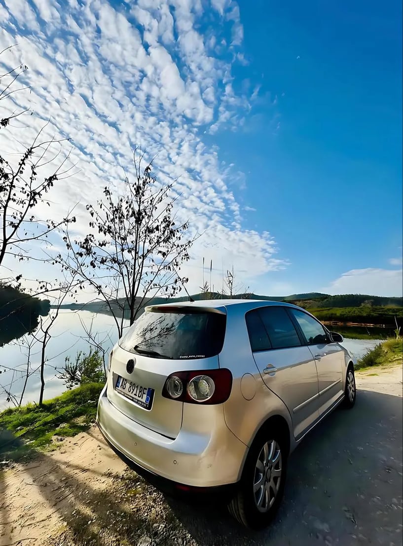 Louer une voiture à Tirana