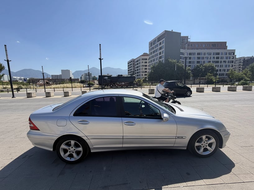 Rent a car in Tirana