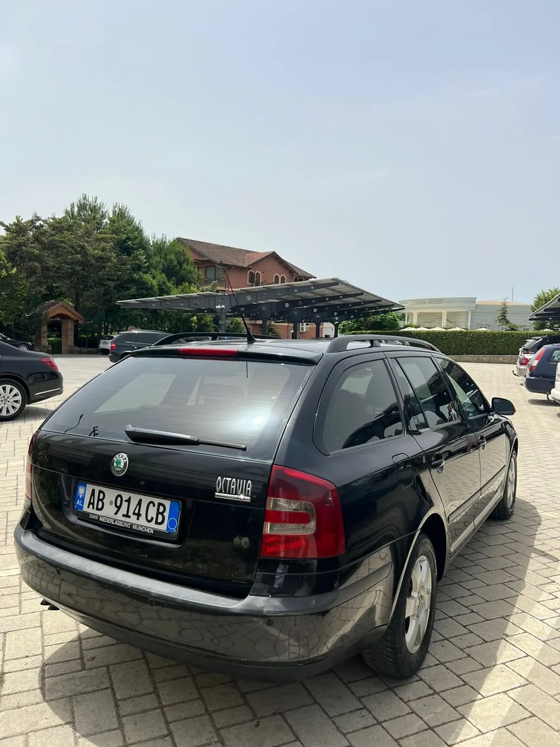 Auto mieten in Tirana